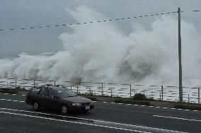 Typhoon expected to hit mainland Japan