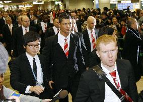 Manchester United arrives in Japan for FIFA Club World Cup