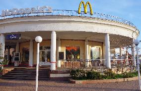 McDonald's shop shut in Yalta due to sanctions over Ukrainian crisis