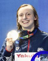 Ledecky smashes women's 800m world record to win gold