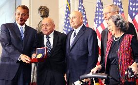 Ex-members of 'Monuments Men' honored with Congressional Gold Medal