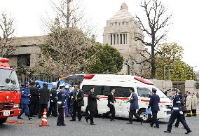 Man dies from shot wound to the head, suicide suspected