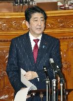 PM Abe attends upper house plenary session