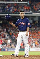 Aoki tallies 2,000 career hits