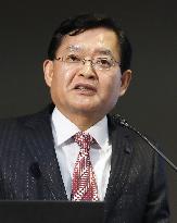Toshiba CEO
