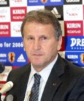 Japan coach Zico hospitalized briefly with abdominal pain