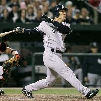 Yankees' Matsui hits 22nd homer as Yankees preserve AL East lead