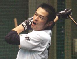 Ichiro takes part in open training session