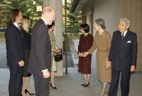 (1)Bulgarian prime minister visits imperial couple
