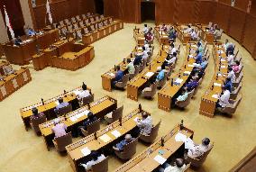 Okinawa assembly calls for scaling down U.S. military bases