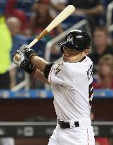 Ichiro re-signs with Marlins for 2016