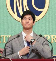 Baseball: Otani announces desire to move to majors via posting system