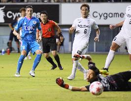 Football: Torres in Japan