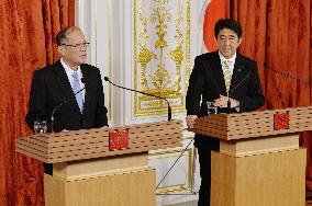 Japan, Philippines agree to start talks on defense equipment