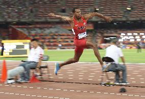 Taylor marks 2nd longest triple jump in history