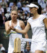 Zvonareva beats Pironkova to advance to Wimbledon final