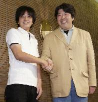 Nakamura wins Akutagawa Prize