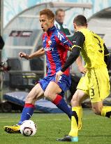 Honda plays against Sparta Prague