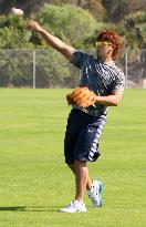 Matsuzaka throws 1st bullpen session since injury