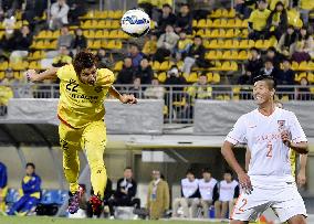 Kashiwa remain unbeaten in 2015 as Wako scores injury-time header