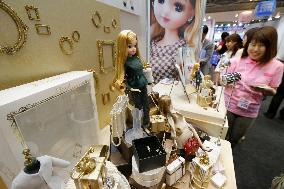 Grown-up "Licca-chan" doll debut at Tokyo toy