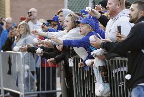 1st World Series game at Wrigley Field in 71 years