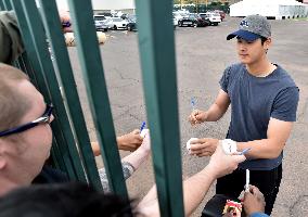 Baseball: Ohtani at Angels spring training camp