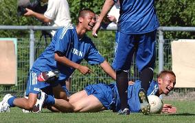 Japan ready for Confederations Cup game against France