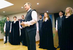 Irish chorus group to tour disaster-hit areas in Japan