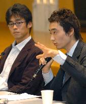 (1)Former Japanese hostages in Iraq meet press