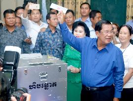 Commune local elections begin throughout Cambodia