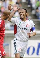 Nakata's 11 draw with World Stars in charity match