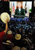 Bush calls McCain 'the man we need' in convention address