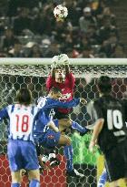 (5)FC Porto vs. Once Caldas in Toyota Cup in Yokohama