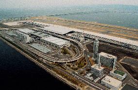 (9) Kansai International Airport