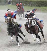 Armored warriors compete in horse race