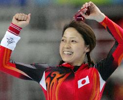 Okazaki narrowly misses medal in women's 500m speed skating