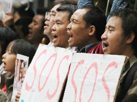 Myanmarese call for junta to accept foreign rescue teams