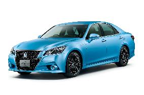 Toyota to sell Crown in customized color for limited period