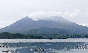 Alert level remains high for Sakurajima