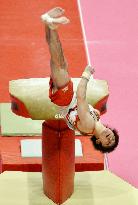 Gymnastics: Uchimura wins record 6th straight all-around world title
