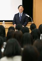 Crown Prince Naruhito gives lecture on global water issues