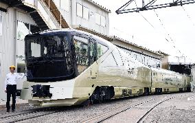 Exterior of new luxury sleeper train unveiled