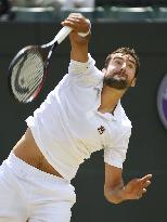 Cilic takes on Muller