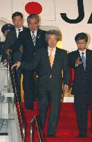 (1)Koizumi arrives in Jakarta, focus on China, U.N. reform