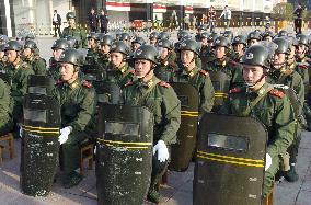(1)China police on high alert at Japan-China soccer match