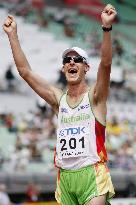 Australian Deakes grabs gold in 50km walk