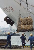 Cargo unloaded from N. Korean ferry