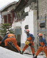 Japanese rescue workers in northern Pakikstan