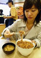Restaurant chain revives beef-on-rice dish using Chinese meat